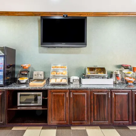 La Quinta Inn & Suites by Wyndham Glen Rose