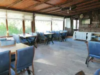 Seven Rock Cave Hotel - Hostels