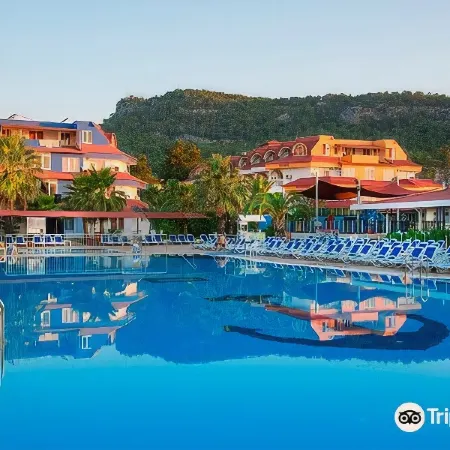 Sailor's Beach Club