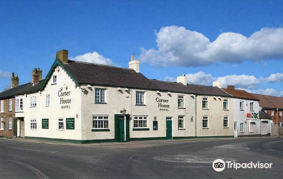 The Corner House Hotel - Housity