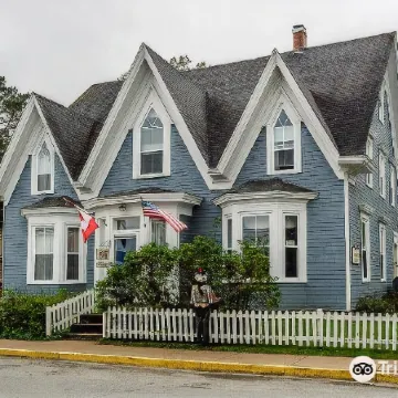 Fairmont House Bed & Breakfast