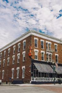 hotels around oskaloosa iowa