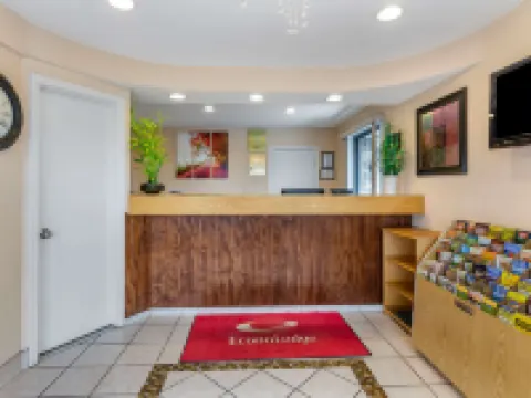 อีโคโน ลอดจ์ โรอาโนค ซิวิค เซ็นเตอร์ โรงแรมในโรอาโนค