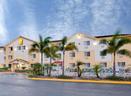 Super 8 by Wyndham Clearwater/St. Petersburg Airport