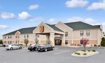 Super 8 by Wyndham Hampshire IL