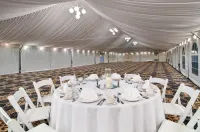 Hilton Atlanta Perimeter Suites Отели в г. Санди-Спрингс