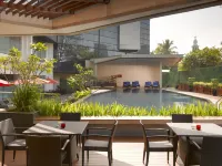 Gran Melia Jakarta Отели рядом с достопримечательностью «Статуя Панчоран»