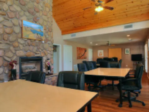 Majestic Mountain Inn Hotels in Payson