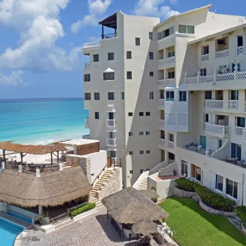Bsea Cancun Plaza Hotel Hotels near El Rey mayan ruins