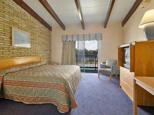 Executive Inn and Suites Waxahachie