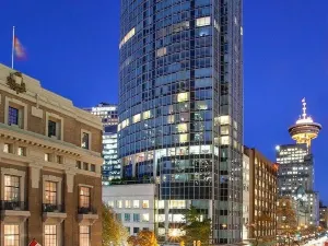 Auberge Vancouver Hotel