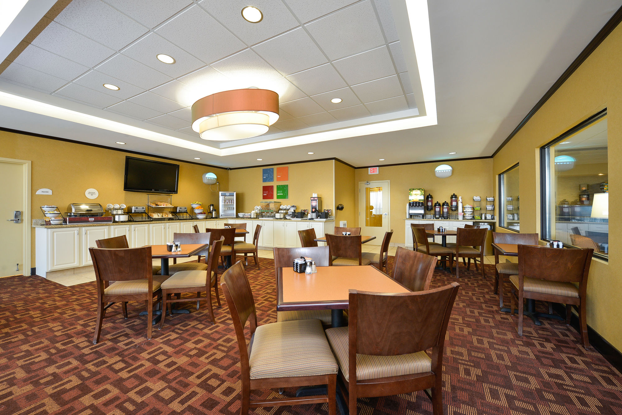 Comfort Inn & Suites Adj to Akwesasne Mohawk Casino