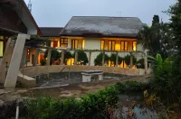 The Batu Hotel & Villas