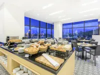 萬楓波哥大大使館酒店 鄰近科尔菲利亚斯会议中心的酒店