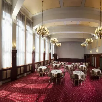 Grand Hotel International - Czech Leading Hotels Отели рядом с Аэропорт Вацлав Гавел