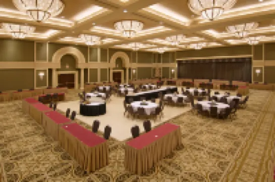 Best Western Plus Lamplighter Inn  Conference Centre Hotels in Middlesex County