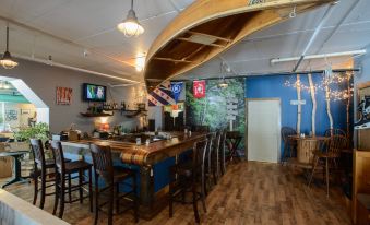 Silver Fox Inn