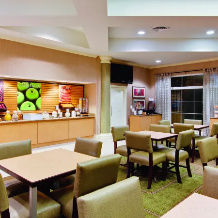La Quinta Inn & Suites by Wyndham Lakeland West