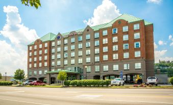 Fairfield Inn & Suites Newport Cincinnati