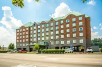 Fairfield Inn & Suites Newport Cincinnati Hotels near The Southgate House Revival