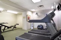 Clarion Hotel Airport - Gym