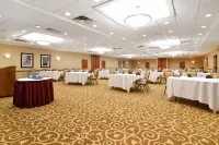 Clarion Hotel Airport Hotels in Cumberland County