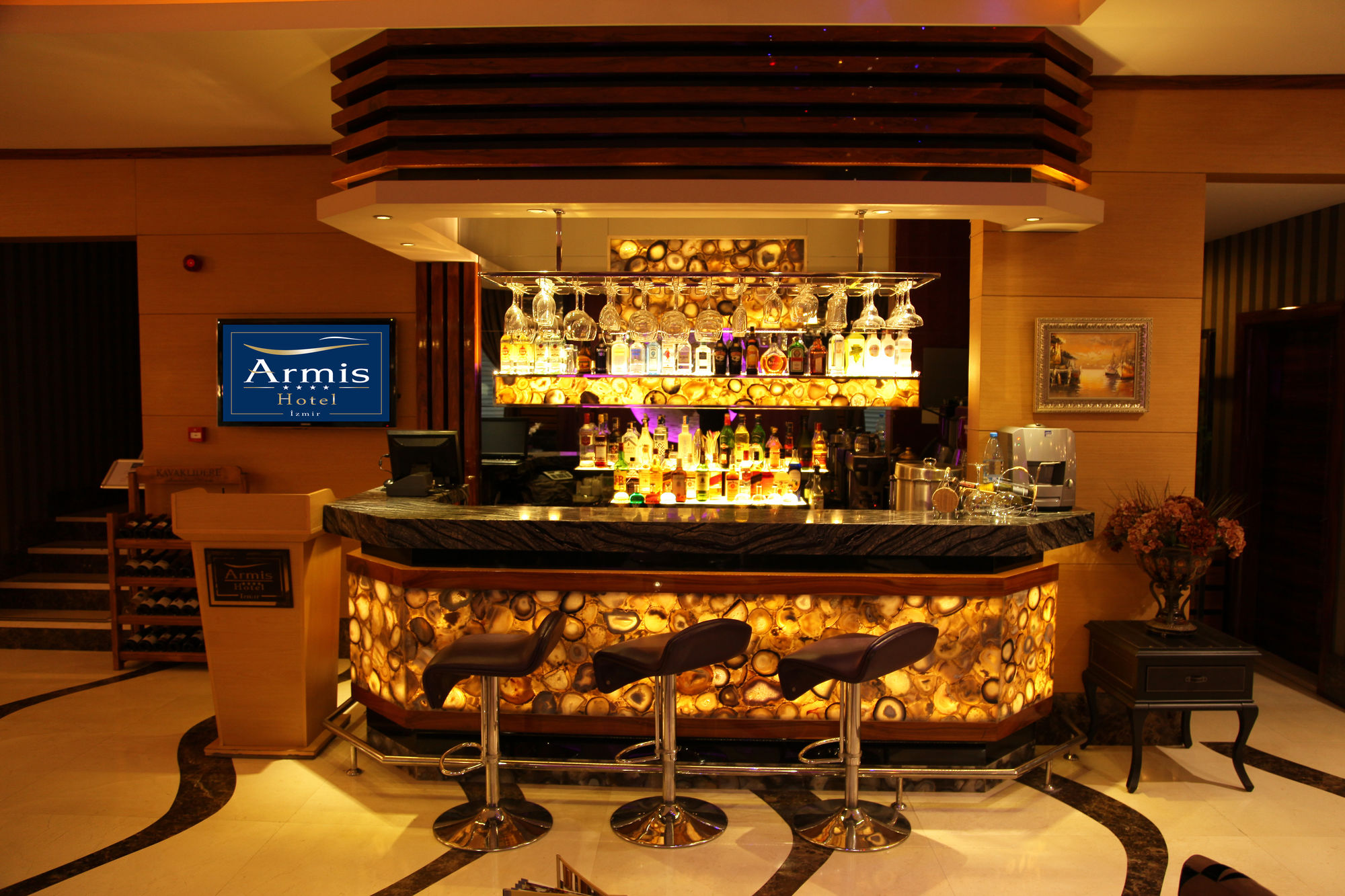Armis Hotel