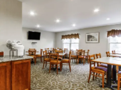 Comfort Inn Brunswick Hotels in Brunswick