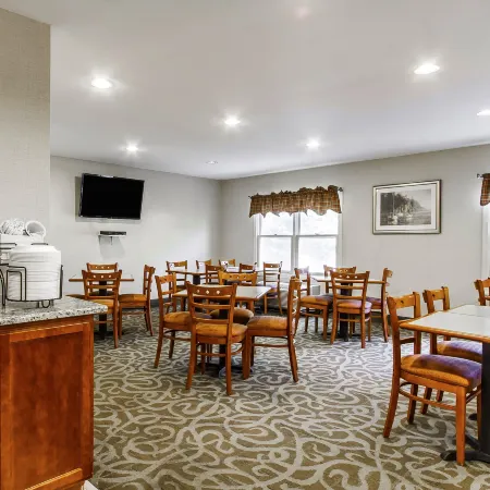 Spark by Hilton Brunswick