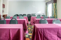 Comfort Inn & Suites Maumee - Toledo I80-90 Hotels in Maumee