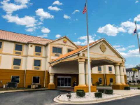 コンフォート イン & スイーツ マリアーナ I-10 ジャクソンのホテル