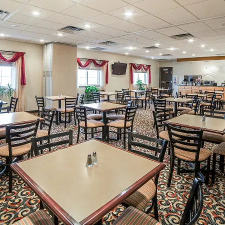 Quality Inn & Suites University