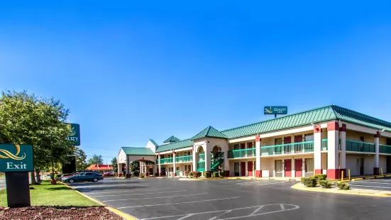 Quality Inn Fort Campbell-Oak Grove