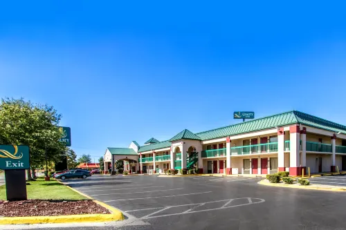 Quality Inn Oak Grove Fort Campbell Hotels in Oak Grove