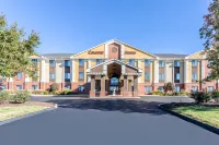 Comfort Suites St Charles-St Louis Hotels in Saint Charles