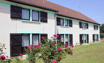 Contact Hotel Restaurant la Chaumière Entre Orgeval et Flins A13 Sortie 8