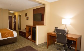 Comfort Suites Near I-80 and I-94