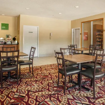 Comfort Suites Normal University Area