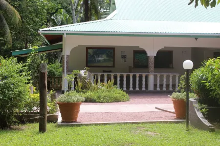 Chalet Bamboo Vert Отели рядом с достопримечательностью «Анс Саурс Дарджент»