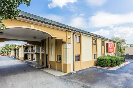 Econo Lodge Inn & Suites Matthews - Charlotte