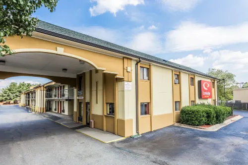 Econo Lodge Inn & Suites Matthews - Charlotte Hotels in Matthews