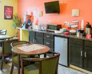 Red Lion Inn & Suites Olathe Kansas City - breakfast