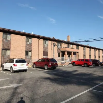 荷蘭飯店 自由州立公園附近的飯店