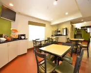 The Douillet by Demeure Hotels - petit déjeuner