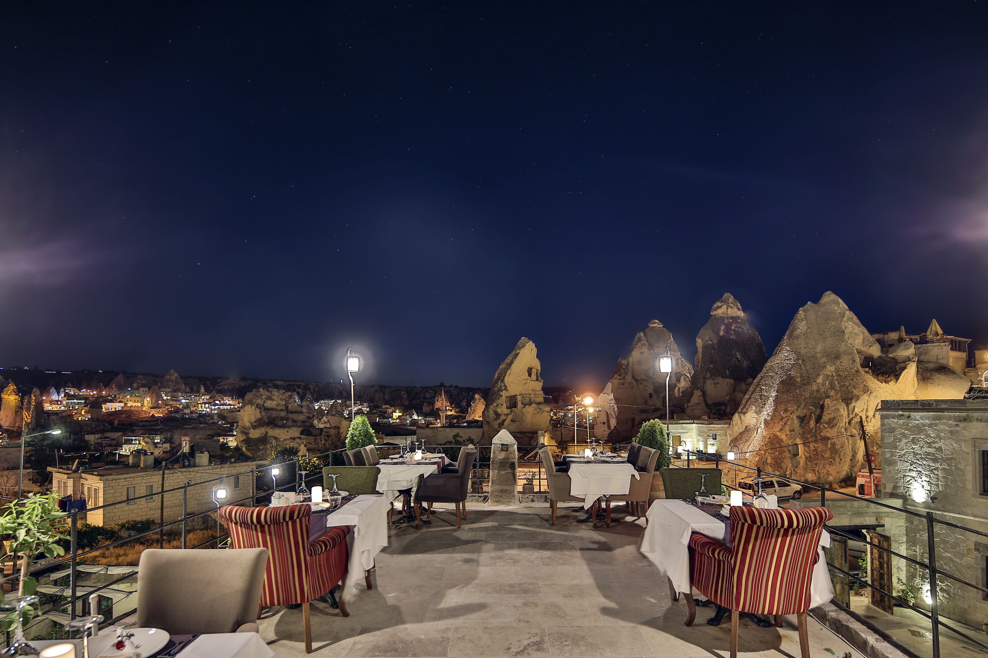 Artemis Cave Suites