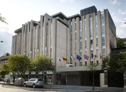 Twentyone Hotel