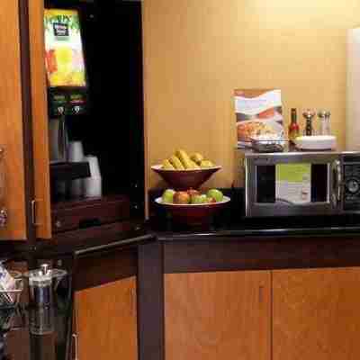 Fairfield Inn & Suites Los Angeles West Covina Dining/Meeting Rooms