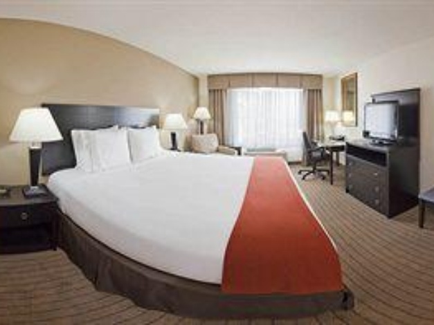 Holiday Inn Express & Suites El Paso Airport, an Ihg Hotel