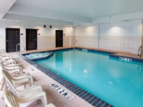 湯博爾醫療中心舒適套房酒店 湯博爾酒店