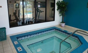 La Quinta Inn & Suites by Wyndham Clearwater South